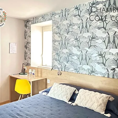 Logis Le Laurier Fleuri فندق