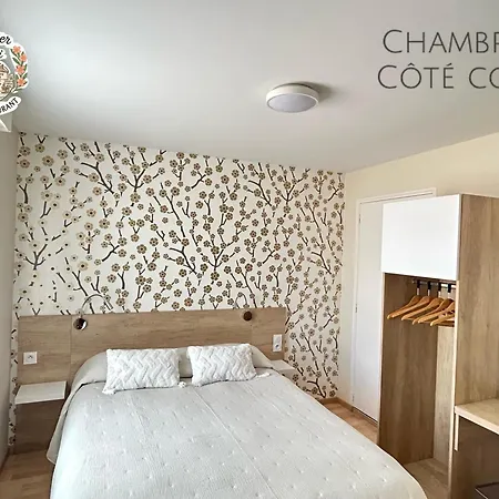 Logis Le Laurier Fleuri 호텔