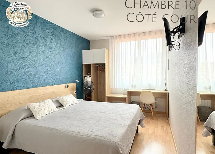 Logis Le Laurier Fleuri 韦尔图