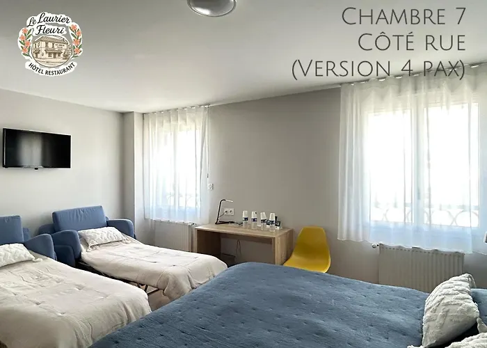 Logis Le Laurier Fleuri Hotel 2*